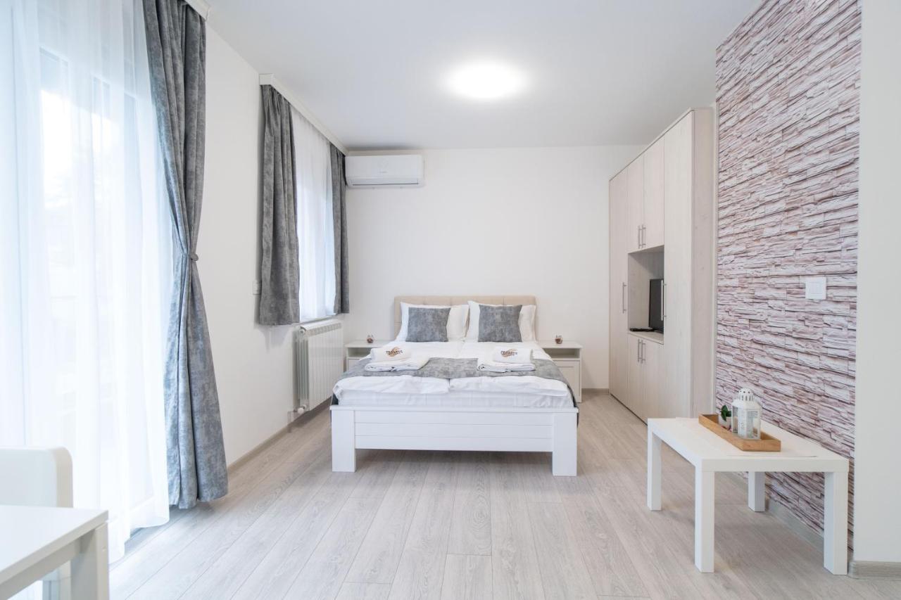 Pegasus Apartments Belgrad Exteriör bild