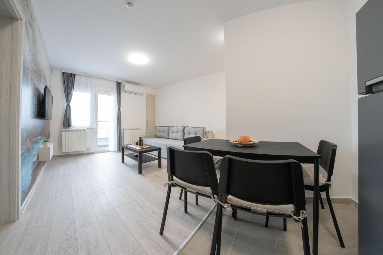 Pegasus Apartments Belgrad Exteriör bild